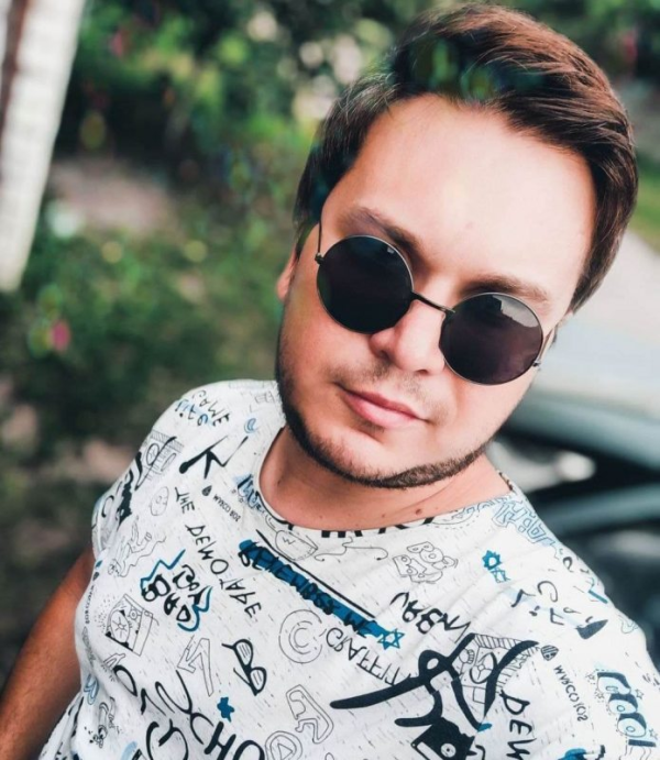 Яўген Валер'евіч Пак